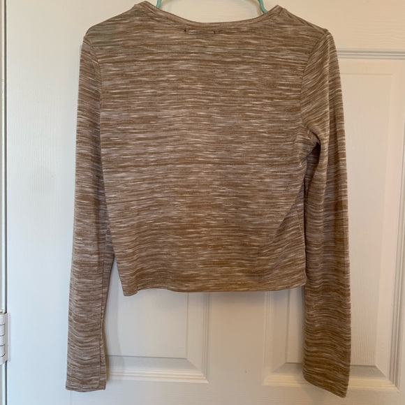 Forever 21 Crop Tee - Picture 2 of 3